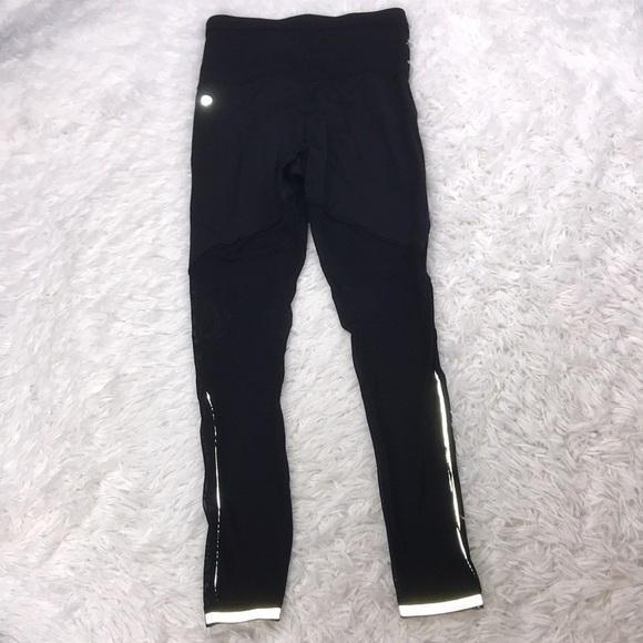 Lululemon Running In The City 7/8 Tight Black - Picture 8 of 9